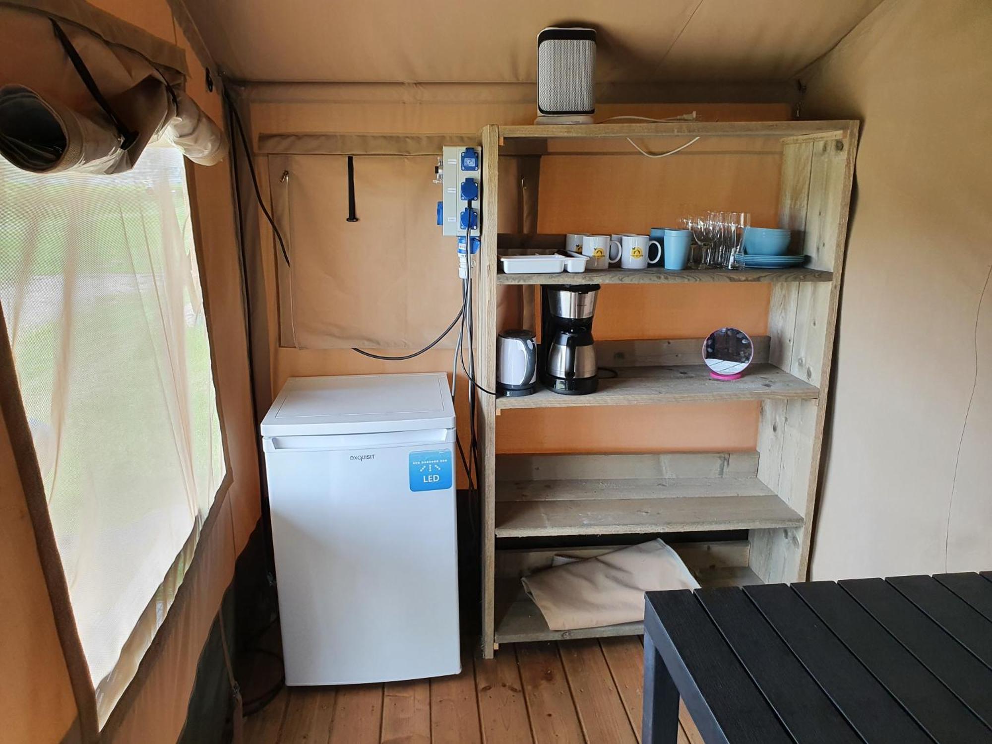 Camping De Oude Rijn Ter Aar 客房 照片